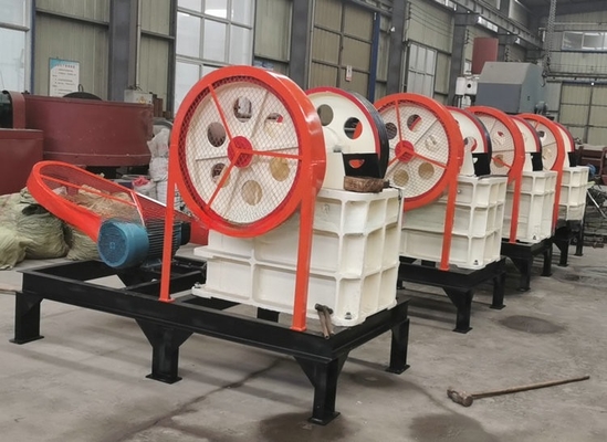 Less Than 18% Material Moisture Cast Steel Jaw Crusher for Limestone/Cobble/Quarry
