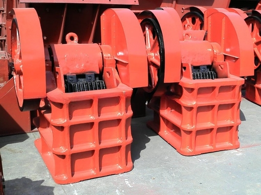 Stone Rock Mini Portable Diesel Engine Jaw Crusher Capacity 1-500t/h Discharge Size 0-300