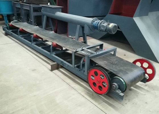 Small Size Yellow Industrial Mobile Portable Rubber Slant Belt Conveyor Line Machine