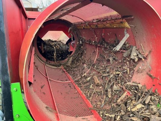 Mobile Composting Trommel Screen With Conveyor Heavy Duty Gravity Separator for Topsoil