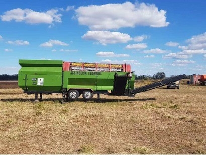 Function Screening Mobile Trommel Screen for Separation of Topsoil Compost Gravel Sand